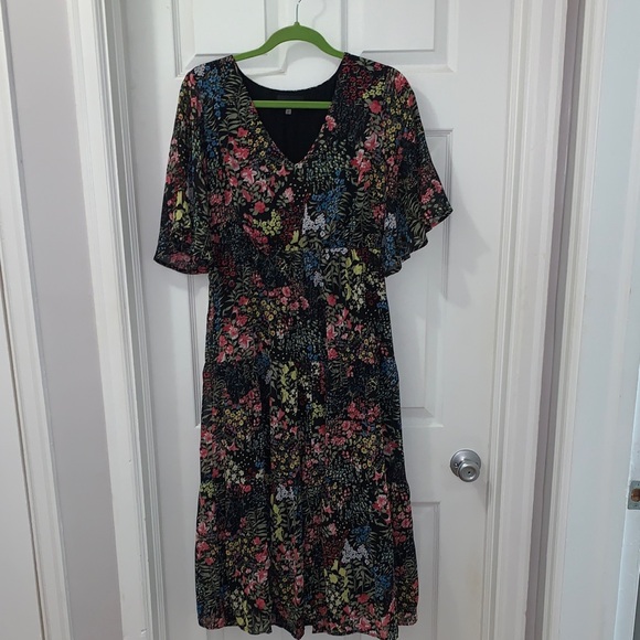 Sugarlips Dresses & Skirts - Sugarlips Floral Midi Dress - Black and Pink